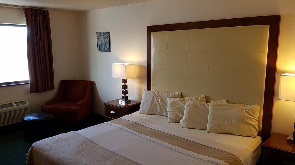 Americas Best Value Inn Zumbrota Extérieur photo