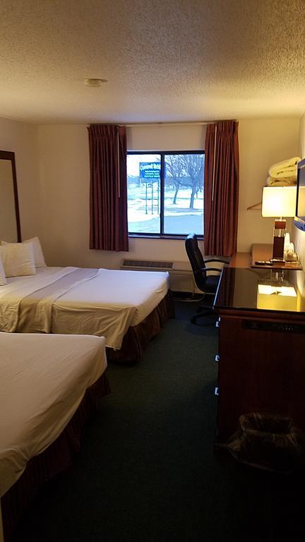 Americas Best Value Inn Zumbrota Extérieur photo